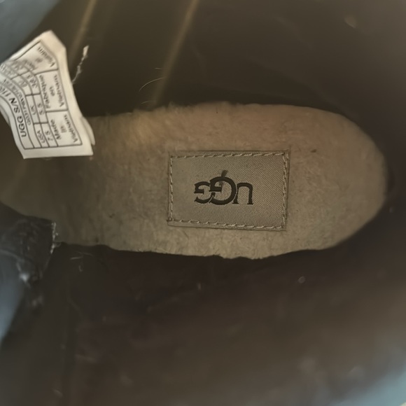 Women’s Ugg Black Valory Boots size 7.5. - Picture 4 of 7